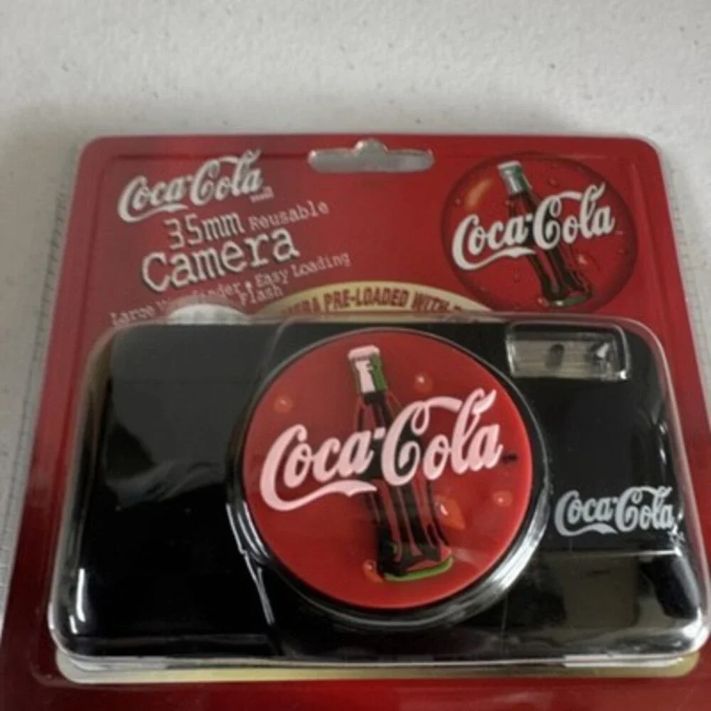 Coca-Cola 35mm Reusable Camera Black Manual Flash Large Viewfinder Easy Loading